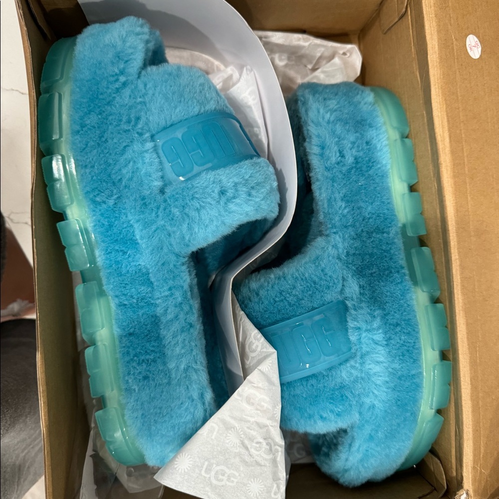 Ugh Platform Slippers size 10